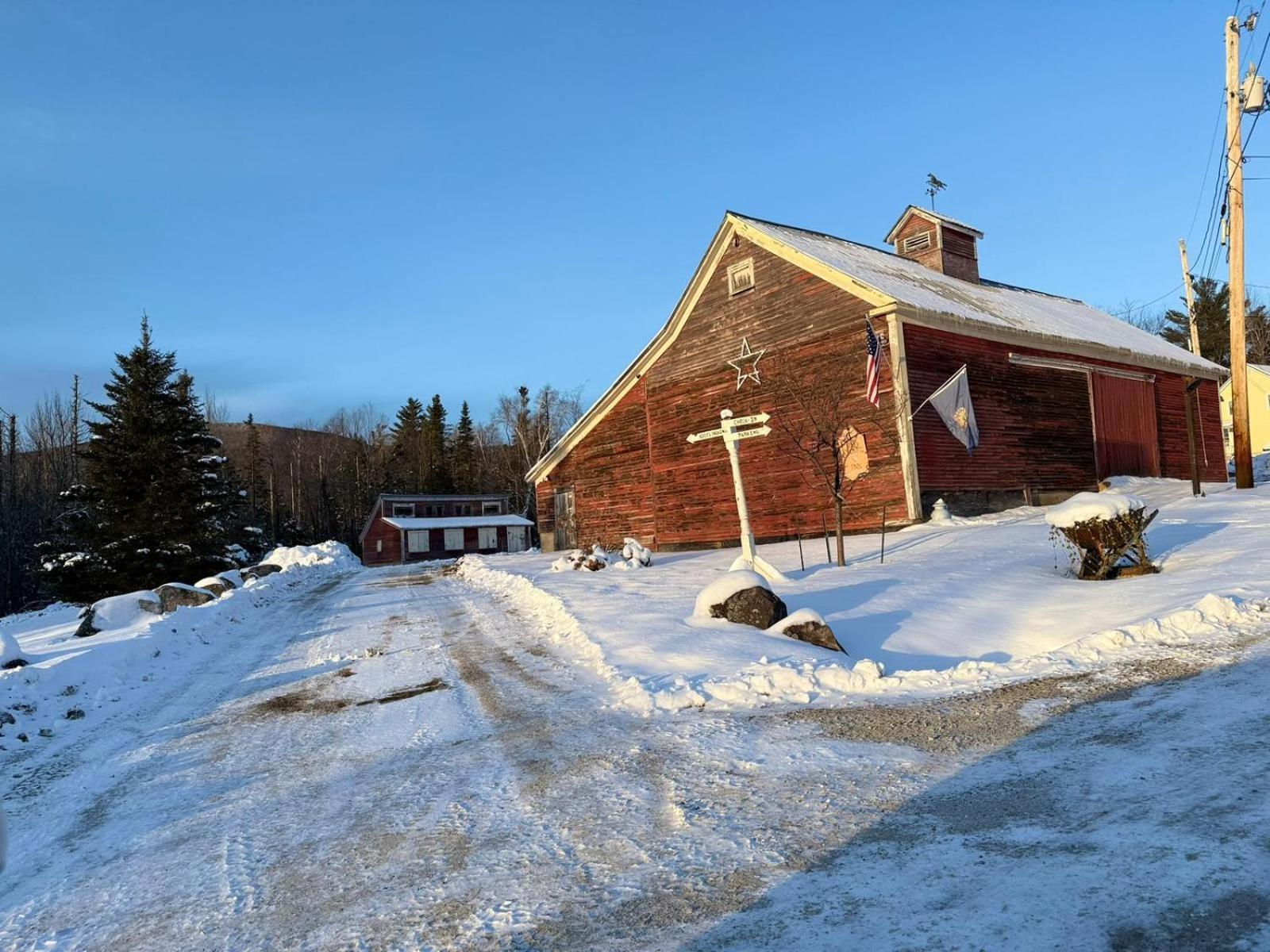 Red Clover Inn Mendon Bagian luar foto