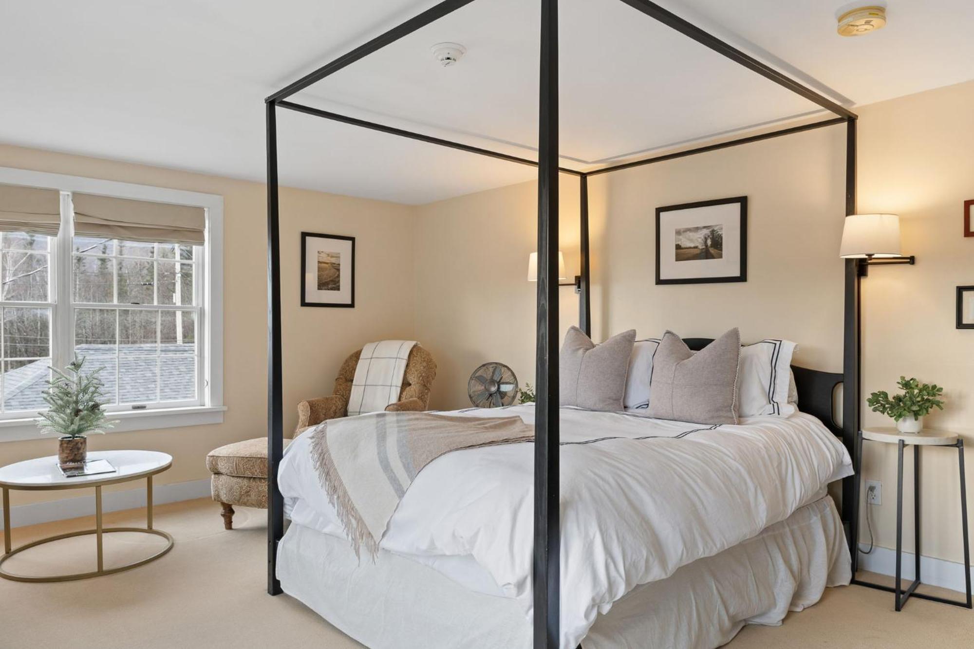 Red Clover Inn Mendon Bagian luar foto